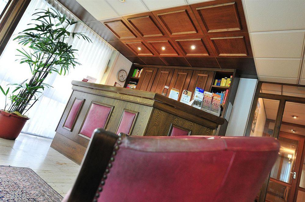 Akzent Hotel Koerner Hof Дортмунд Экстерьер фото
